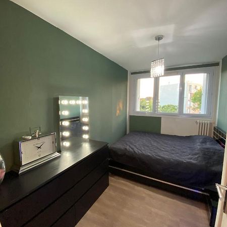 Appartement Familial Wifi Netflix Amazon Prime Saint-Cyr-l'Ecole Luaran gambar