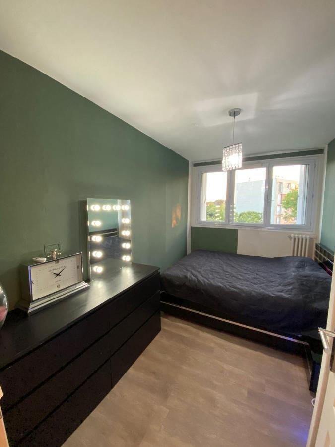 Appartement Familial Wifi Netflix Amazon Prime Saint-Cyr-l'Ecole Luaran gambar
